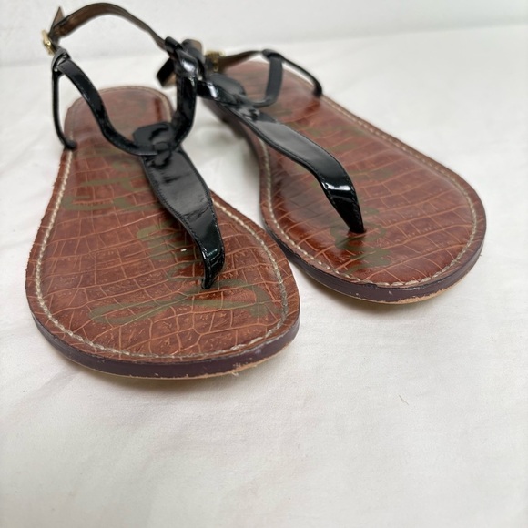 SAM EDELMAN T-Strap Thong Patent Faux Leather Flat Sandals 10 - Picture 14 of 16